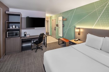 Suite, 2 Queen Beds, Non Smoking