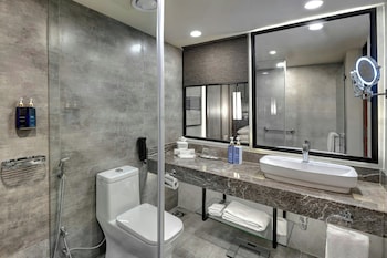 Superior Room, 1 King Bed