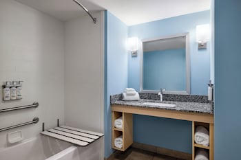 Premium Room, 2 Queen Beds, Mobility Accessible (Mobility)