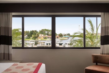 Room, 2 Queen Beds (Waterfront)