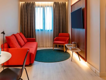 Superior Room, 1 Double Bed with Sofa bed (Lounge)