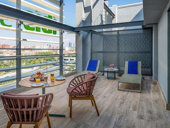 Deluxe Room, 1 Double Bed, Terrace