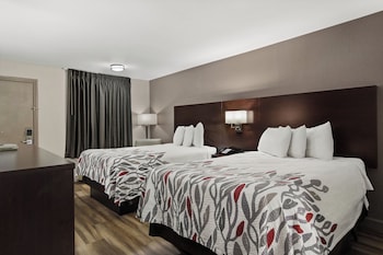 Deluxe Room, 2 Double Beds, Accessible, Non Smoking (Roll-In Shower)
