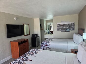 Superior Room, 2 Queen Beds, Non Smoking