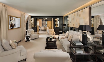 Suite (Paris)