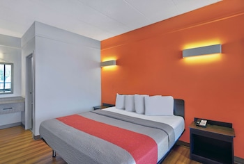 Standard Room, 1 King Bed, Non Smoking