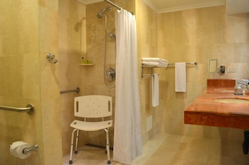 Classic Room, 2 Double Beds, Accessible
