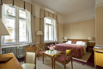 Junior Suite, 1 King Bed