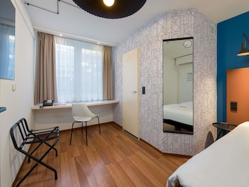 Standard Room, 2 Twin Beds