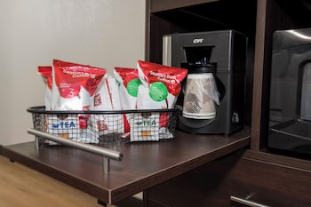Premium Room, 2 Queen Beds (Upgraded Bedding & Snack, Smoke Free)