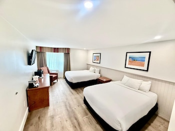 Standard Two Queen Beds - Conference Centre