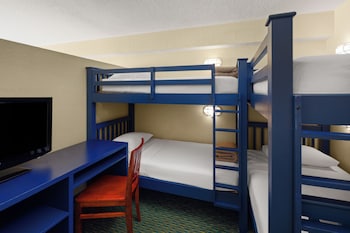 Suite, Multiple Beds