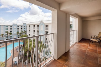 Suite, 1 Bedroom, Balcony, Pool View
