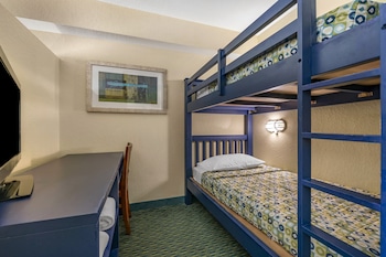 Suite, Multiple Beds