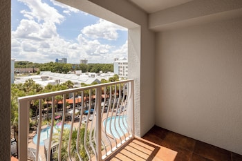 Standard Room, 2 Queen Beds, Balcony, Pool View (Nonsmoking)