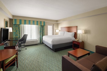 Standard Room, 1 King Bed, Balcony, Pool View
