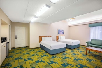 Suite, 2 Double Beds, Non Smoking