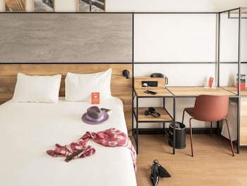 Double Room, 1 Double Bed