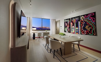 Presidential Suite, 1 Twin Bed
