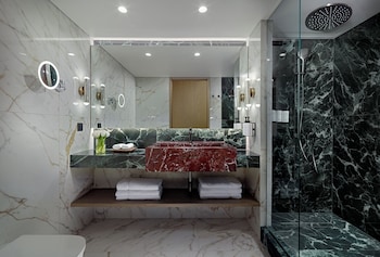 Club Suite, 1 Bedroom, Balcony (Club Louge Access, Acropolis View)