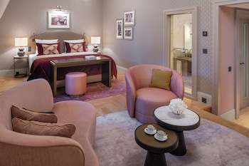 Room (Grand Palais)
