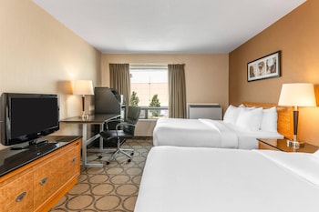 Room, 2 Queen Beds, Non Smoking (Upper Floor)