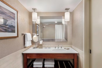 Traditional Room, 1 King Bed