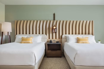 Grand Room, 2 Queen Beds, Ocean View (Palace Grand, Newly Renovated)