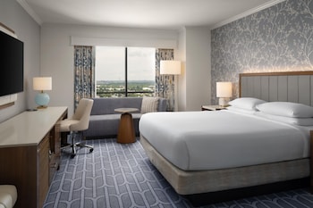 Premium Room, 1 King Bed, River View (Breakfast)