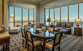 Luxury Room (Parlor)