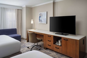 Riverside King Room - Riverfront