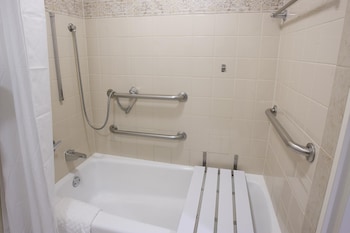 Premium Room, 2 Queen Beds, Bathtub