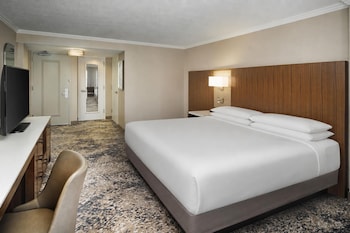 Riverside King Room - Riverfront