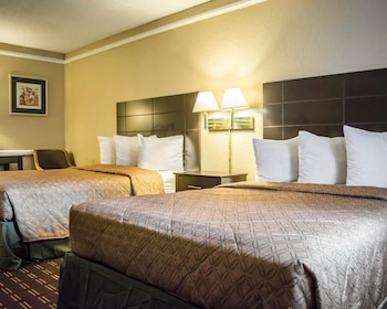 Room, 2 Double Beds, Accessible, Non Smoking