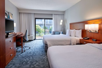 Room, 2 Double Beds, Accessible (Mobility Roll in Shower)