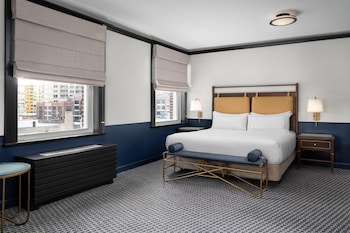Room, 1 King Bed, City View, Corner