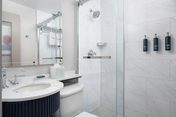 Superior Room, 1 King Bed