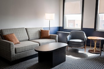 Executive Suite, 1 King Bed with Sofa bed