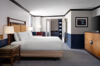 Suite, 1 King Bed