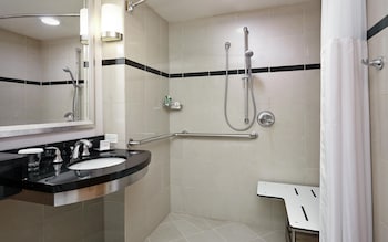 Room, 2 Double Beds, Mobility Accessible (Roll-in Shower)