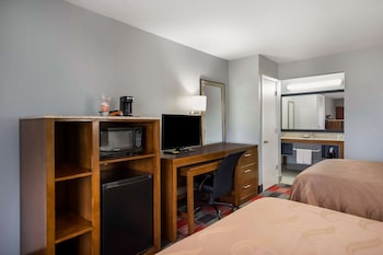 Room, 2 Queen Beds, Accessible, Non Smoking