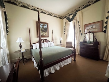 Room, 1 King Bed (The William Johnson Room)