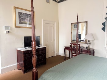 Room, 1 King Bed (The William Johnson Room)