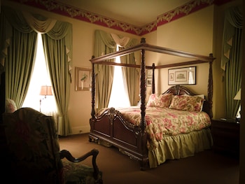 Room, 1 King Bed (William Martin)