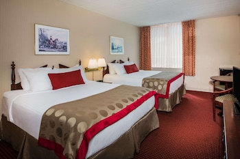 Room, 2 Queen Beds, Non Smoking