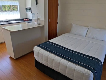Family Studio Suite, 1 Bedroom, Kitchen, Garden Area