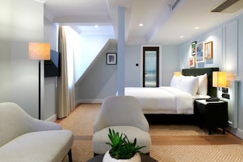 Premium Suite