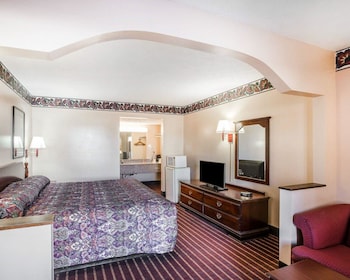 Standard Room, 1 King Bed, Non Smoking