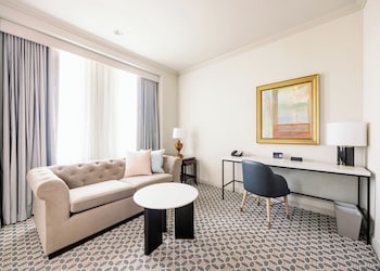 Superior Room, 1 King Bed