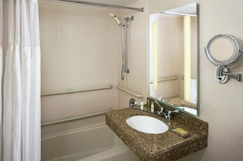 Room, 2 Queen Beds, Hearing Accessible (Hearing)